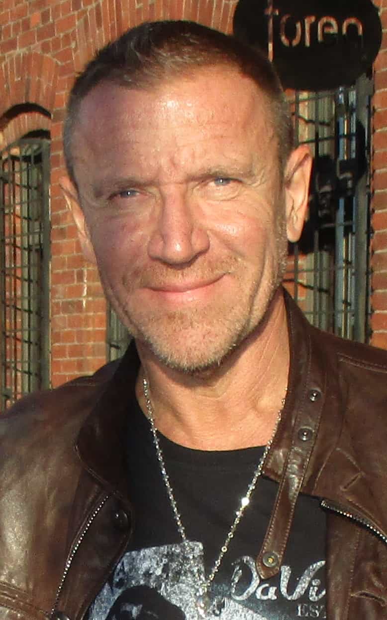 renny harlin