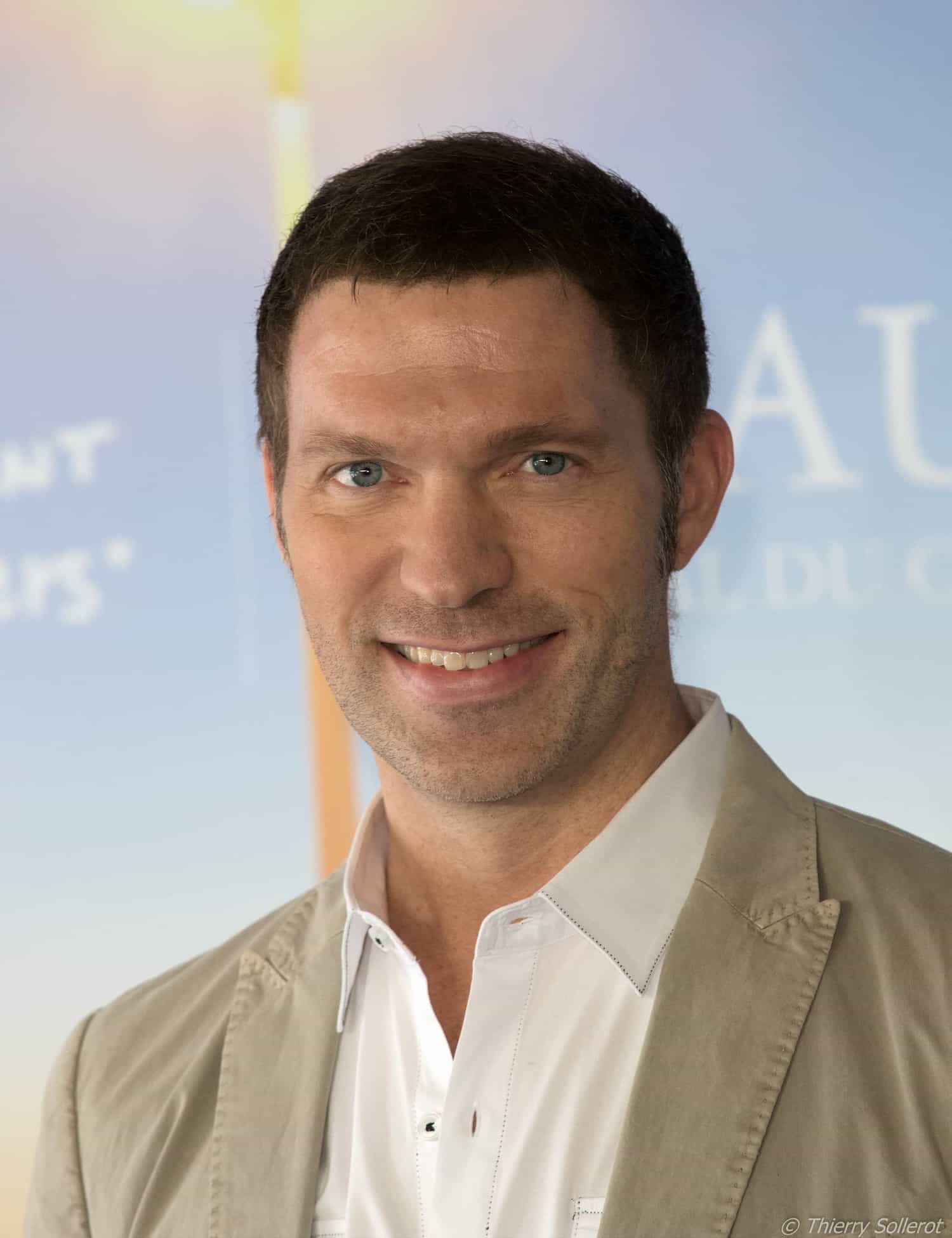 travis knight